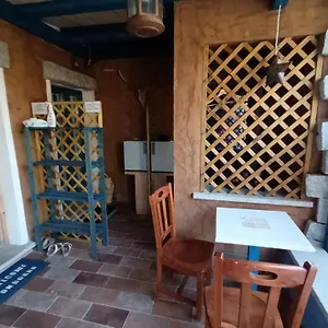 Portopollo Surfhouse Bed and breakfast