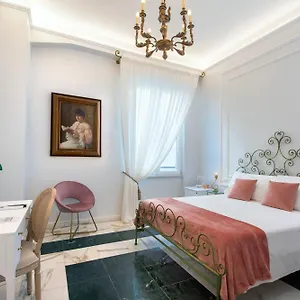Residenza Borbonica 2* Nápoles